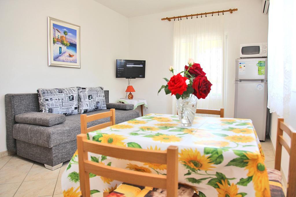 Villa Marijana Сресер Екстер'єр фото